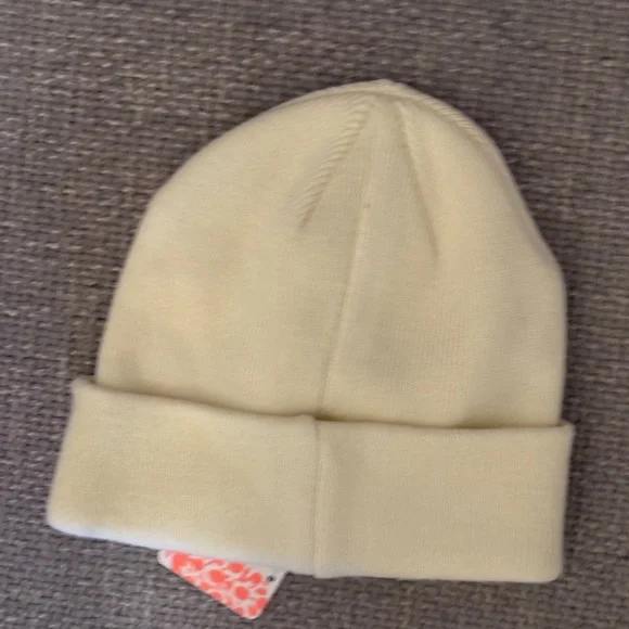 Free People Movement Iconic Beanie – Cream Silver – New with Tag - Picture 6 of 6